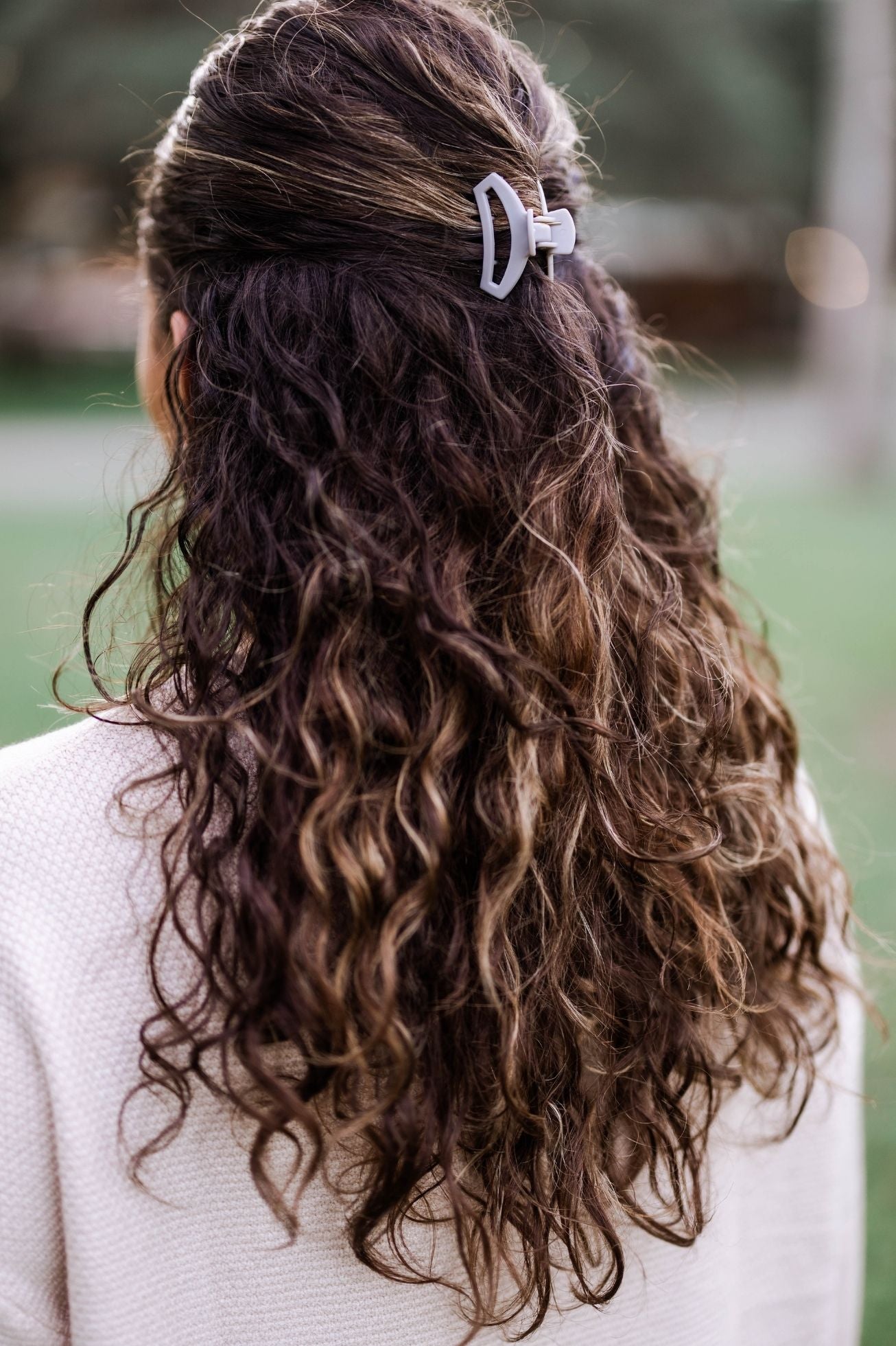 TELETIES - Open Silver Flames Tiny Claw Hair Clip in Gray - Tiny