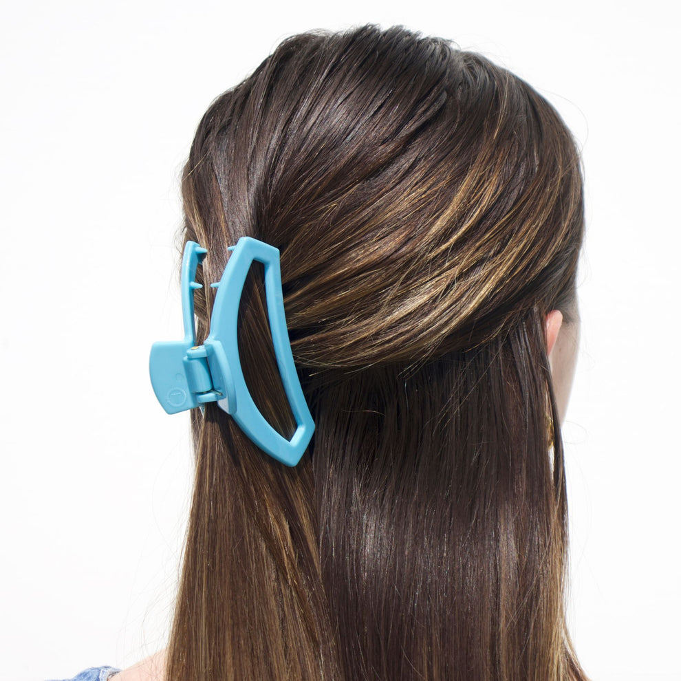 Open Summer Sky Medium Hair Clip
