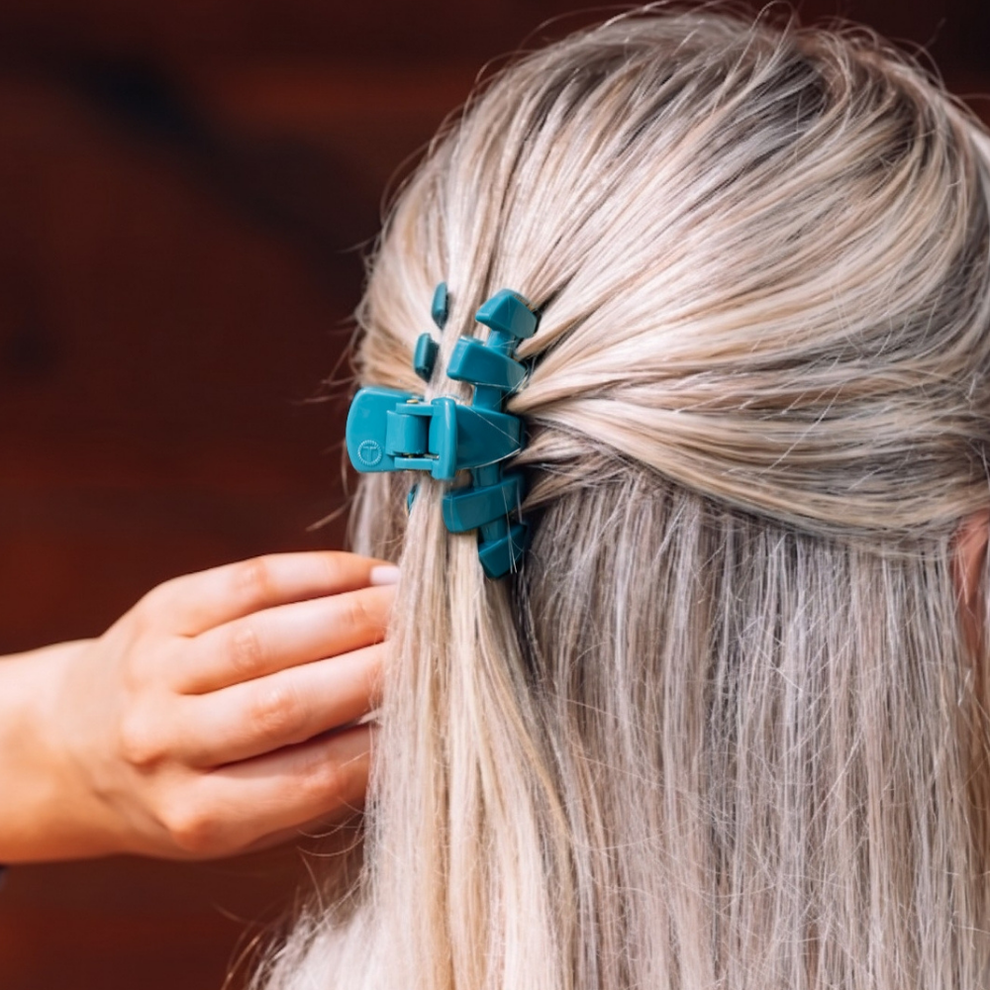 Classic Teal With It Small Claw Clip
