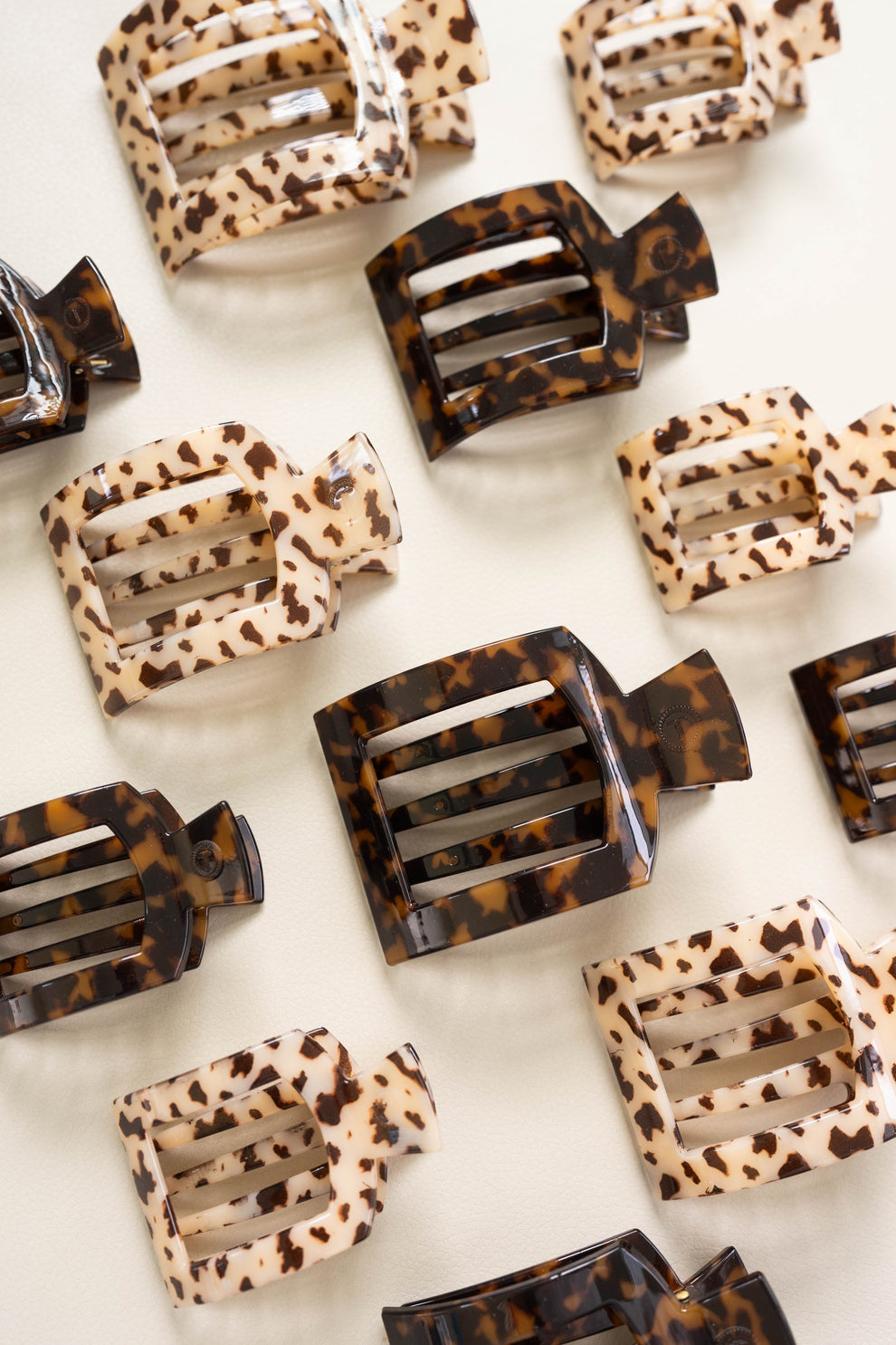 Blonde Tortoise Medium Flat Square Clip - Medium Hair Clip - TELETIES
