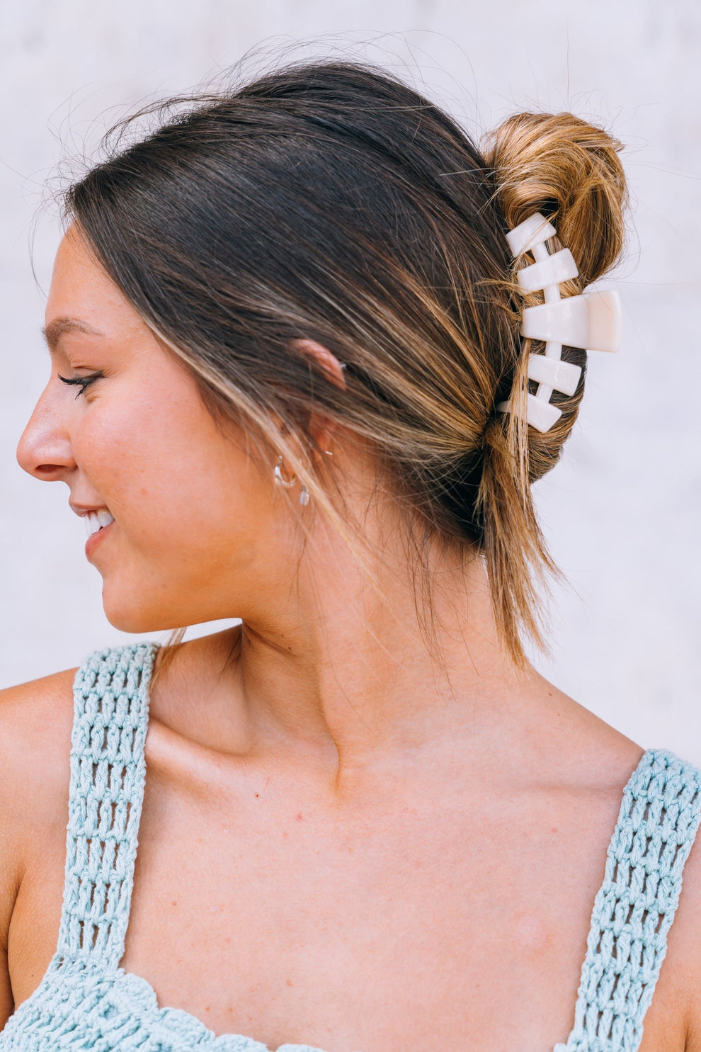Classic Almond Beige Medium Claw Hair Clip - Hair Clips - TELETIES
