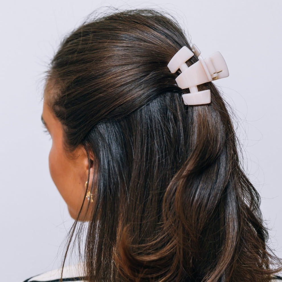 Classic Almond Beige Petite Claw Clip - Hair Clips - TELETIES
