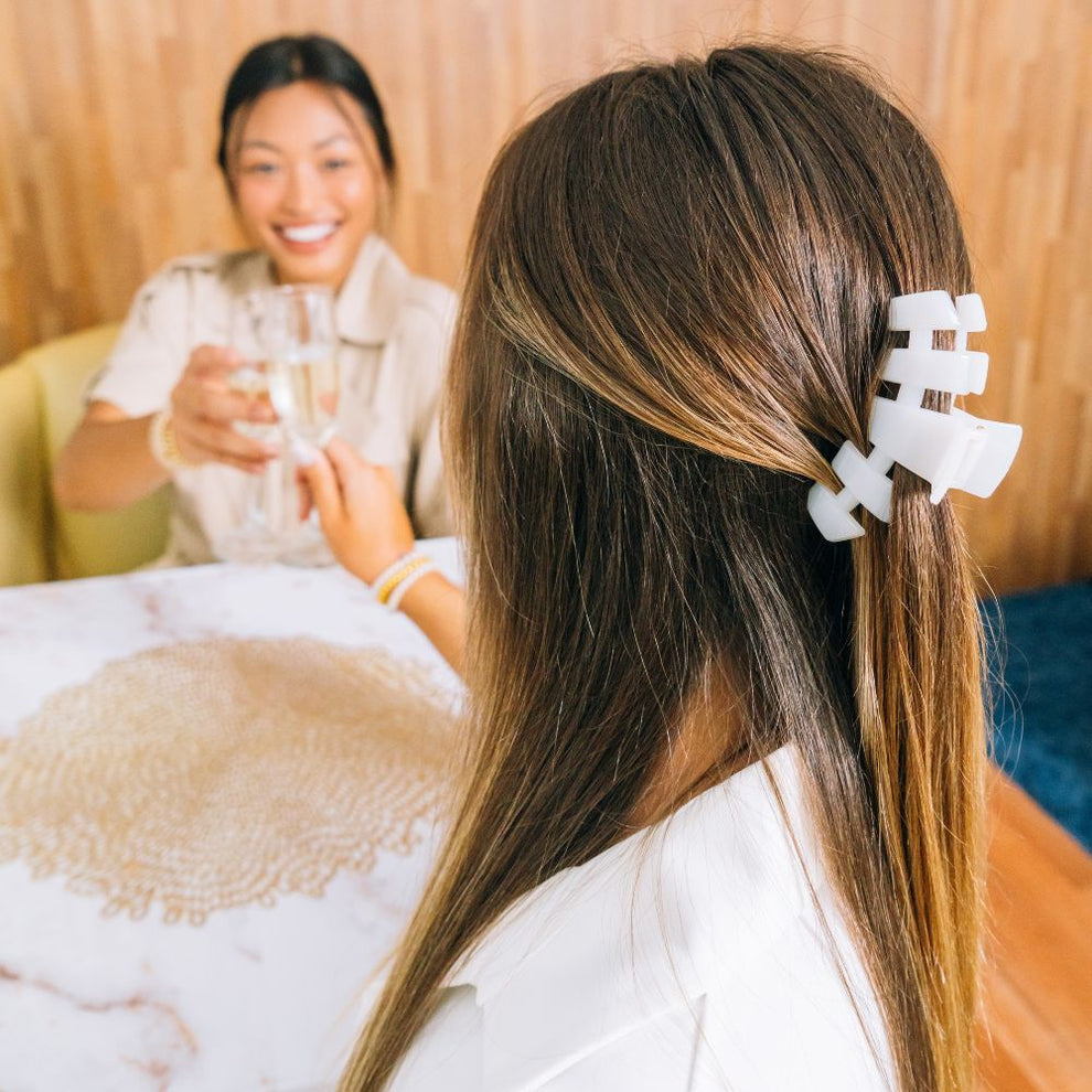 Classic Coconut White Medium Claw Hair Clip - Hair Clips - TELETIES
