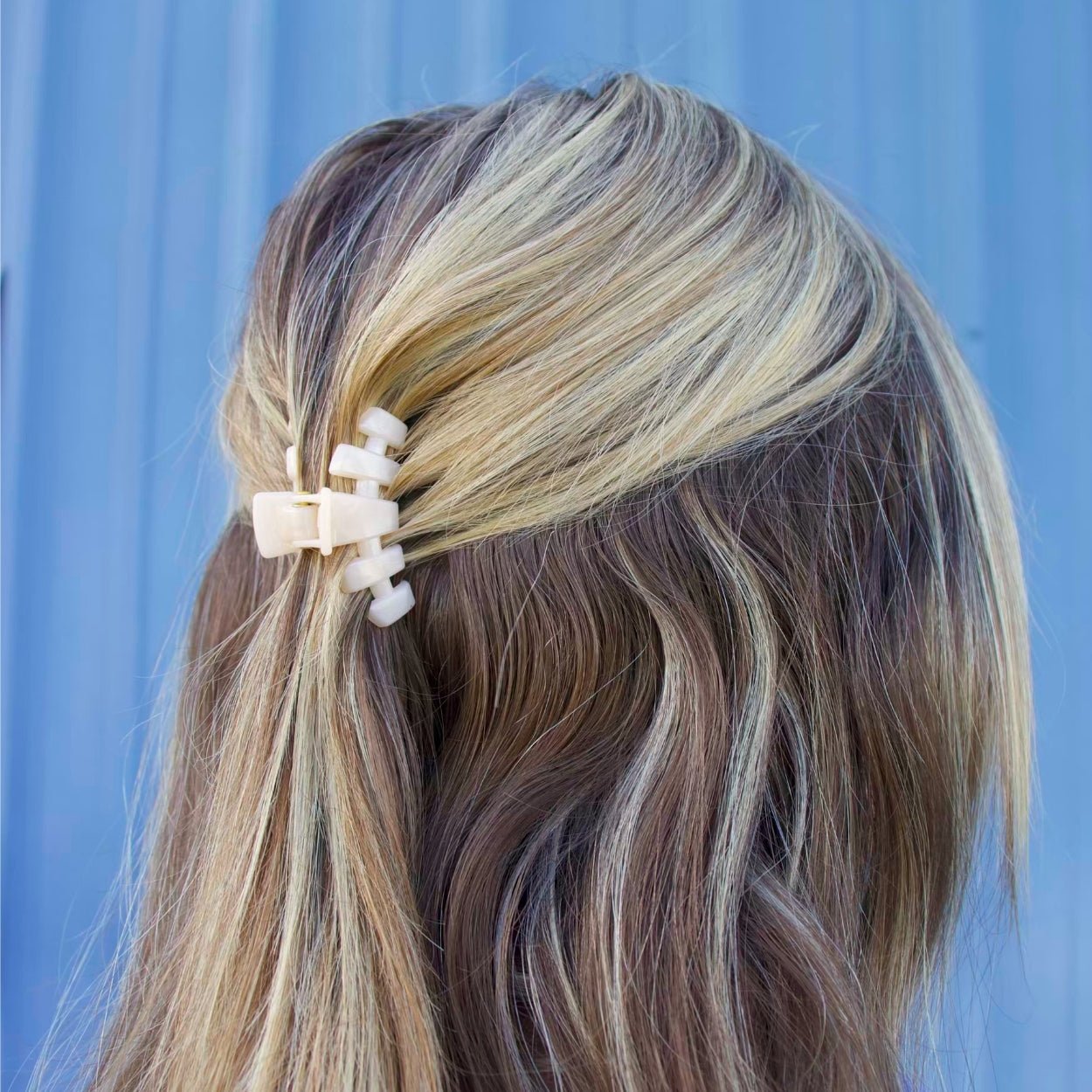 TELETIES - Classic Soft Surf Tiny Hair Clip in Tan - Tiny