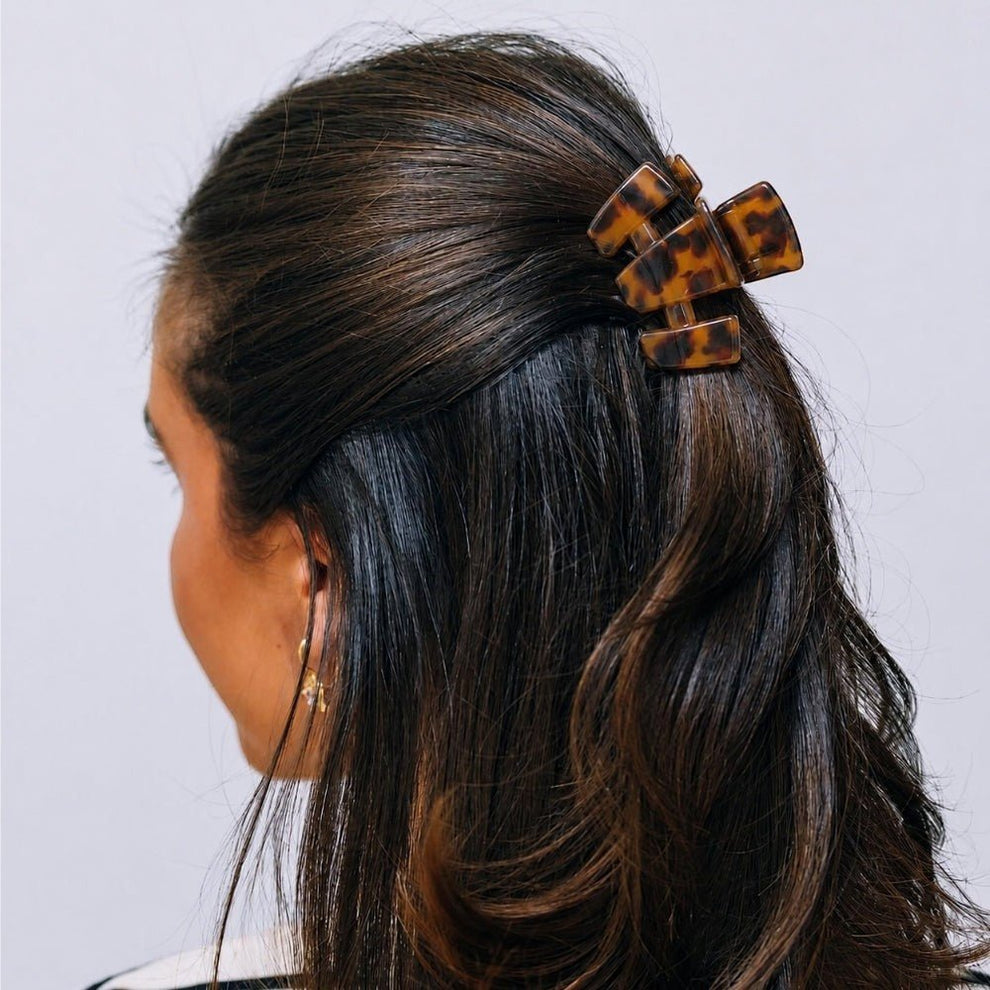 Classic Tortoise Petite Claw Clip - Hair Clips - TELETIES
