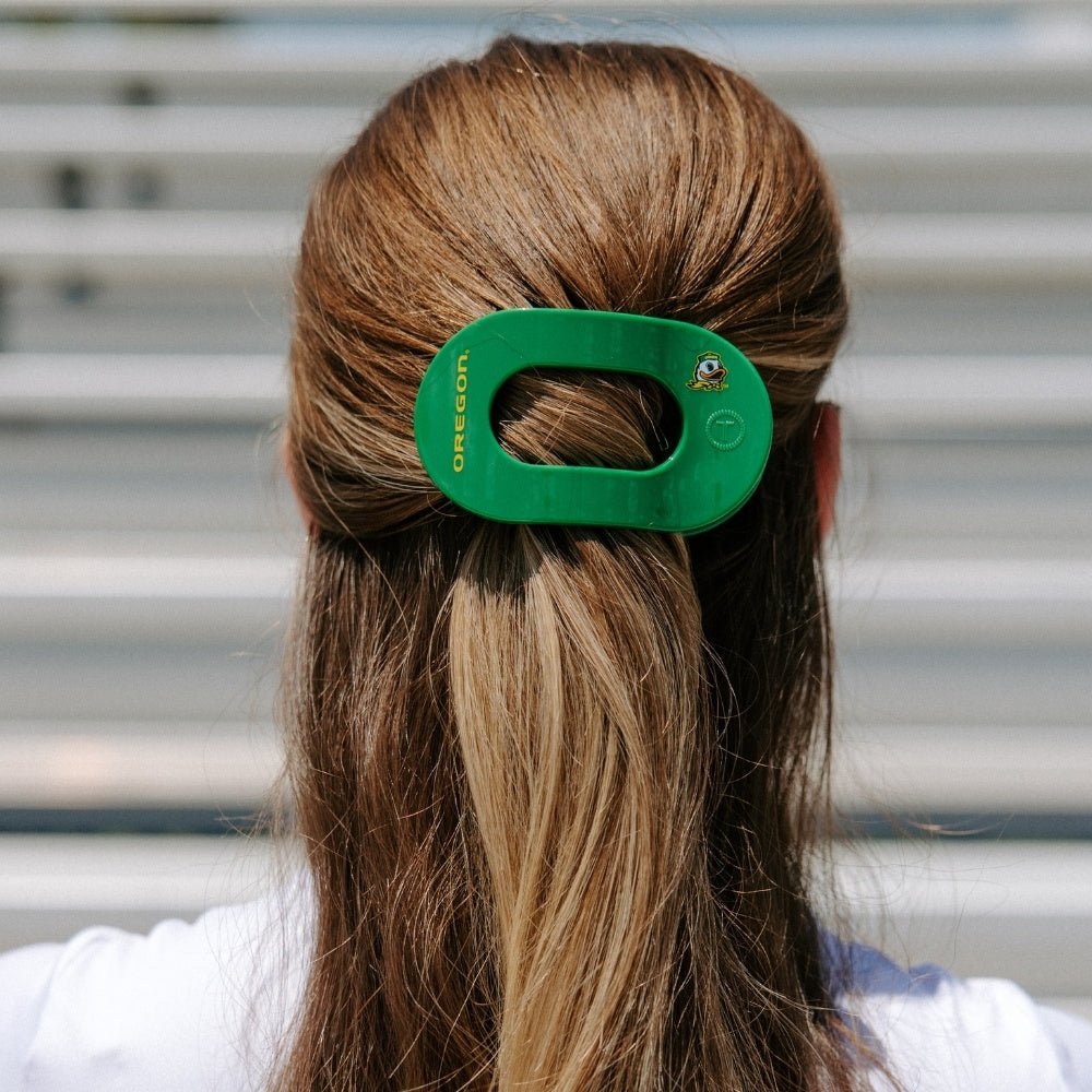 TELETIES - Go Ducks! Medium Flat Round Hair Clip in Green Yellow - Medium