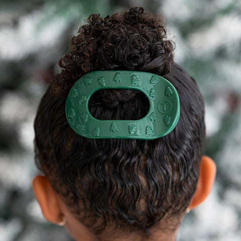 O Christmas Tree Small Flat Round Hair Clip