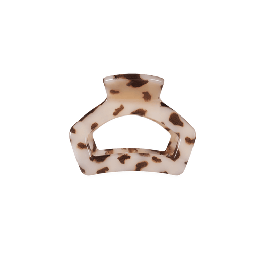 Open Blonde Tortoise Petite Hair Clip
                in Beige Brown - Petite
              