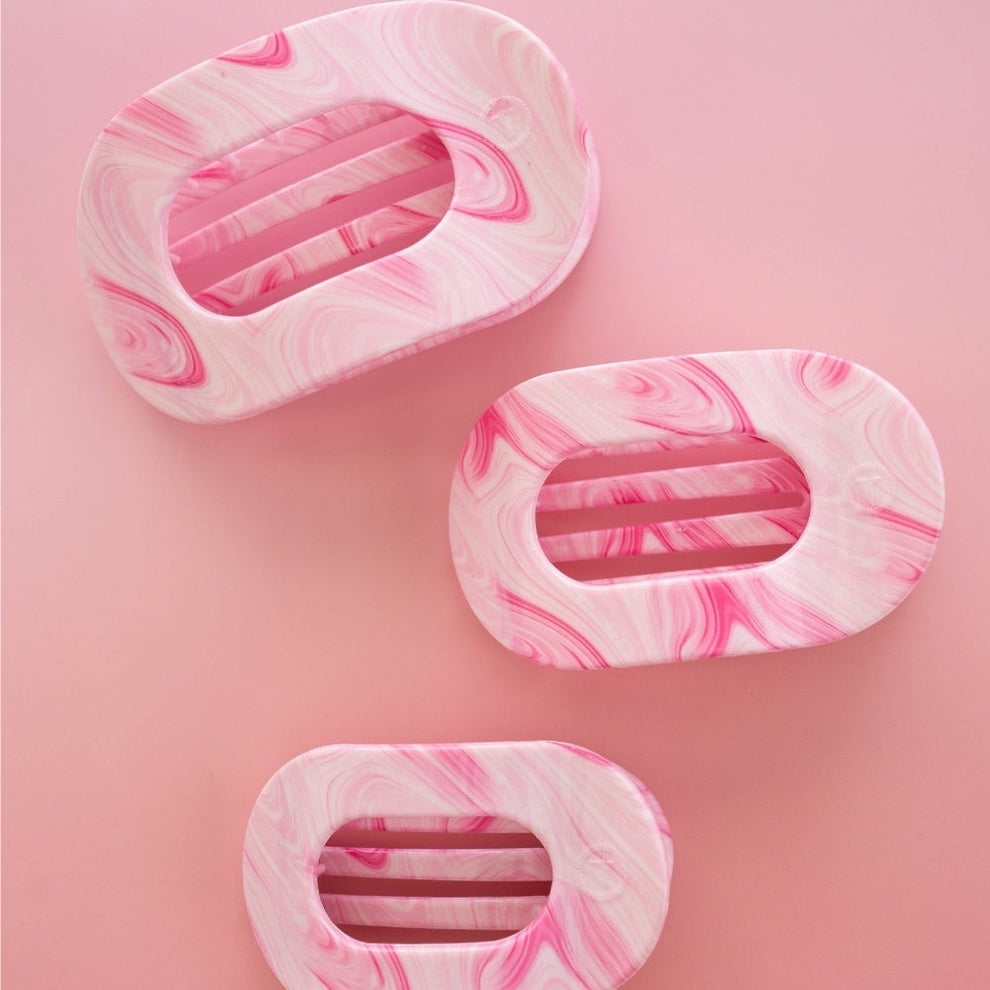 TELETIES Pinch Me! Small Flat Round Hair Clip in pink marble swirl design. Bendable teeth for secure hold.
